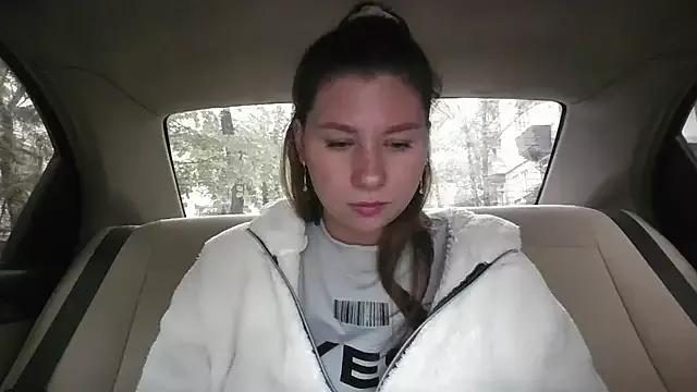 YourEmilie from StripChat is Freechat
