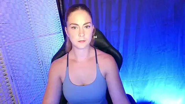 youremilyrose from StripChat is Freechat