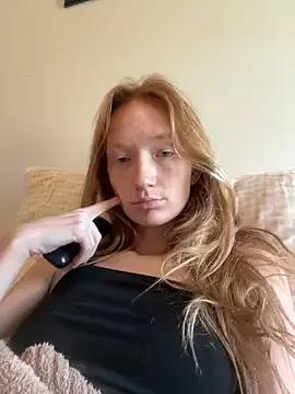 Yourfavuserr from StripChat is Freechat