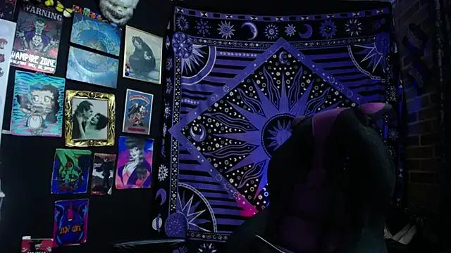 Entertain your itch for girls livestreamers with our collection of stunning models, skilled in the art of temptation and delight.