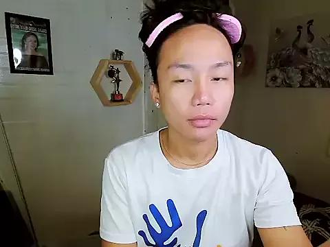 Entertain your itch for girls livestreamers with our collection of stunning models, skilled in the art of temptation and delight.