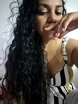 yoursexycurly129 from StripChat is Freechat