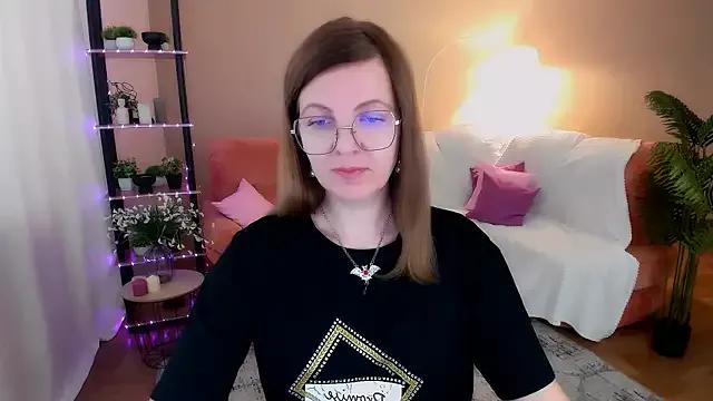 YourUniverser from StripChat is Freechat