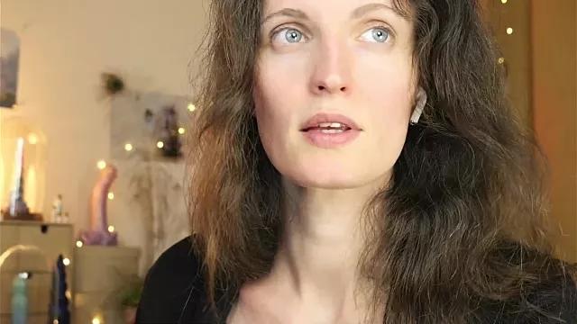 yulladao from StripChat