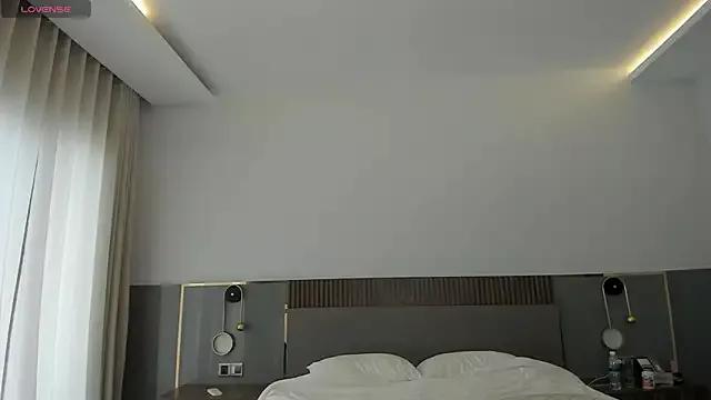 yumisunn from StripChat is Freechat