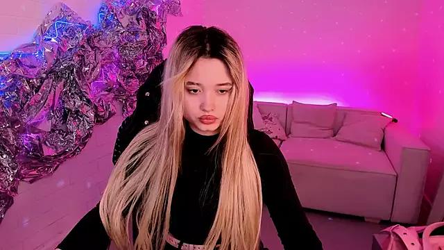 Entertain your itch for girls livestreamers with our collection of stunning models, skilled in the art of temptation and delight.