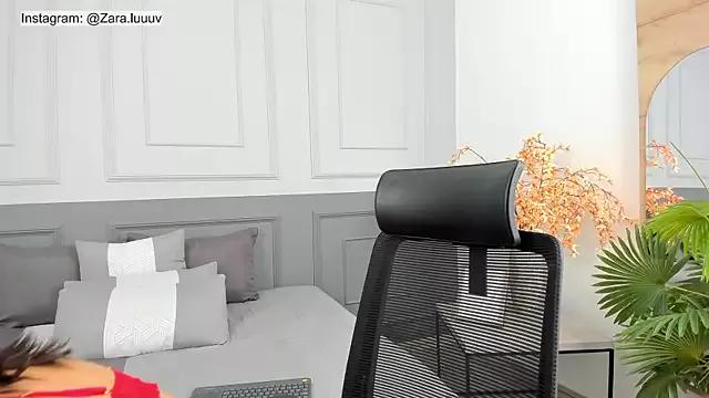 ZaraLuuv from StripChat is Freechat