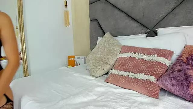 Zarawynne_ from StripChat is Freechat