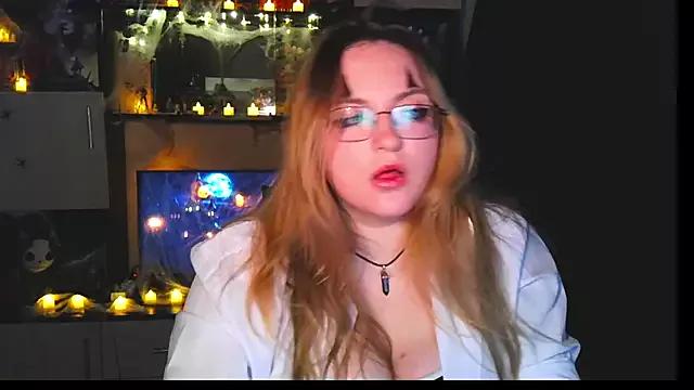 ZayaRush from StripChat is Freechat