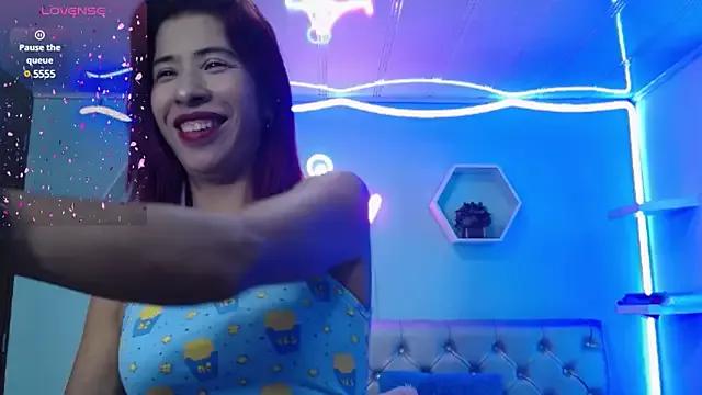 zoe_rouse19 from StripChat is Freechat