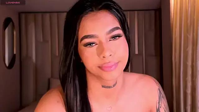 ZoeArmstrong from StripChat is Freechat