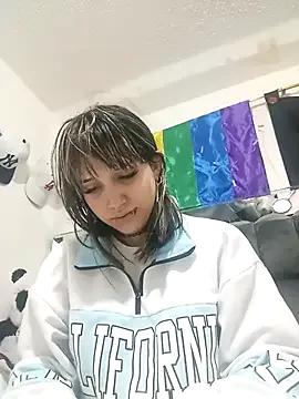 zohet_kriss from StripChat is Freechat