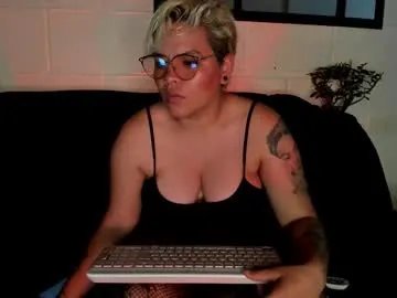 _paradissela — GOAL: saliva in ass [43 tokens remaining]  **Tonight we play by my rules... tips unlock every secret ** #latina #anal #milf #lovense #muscle