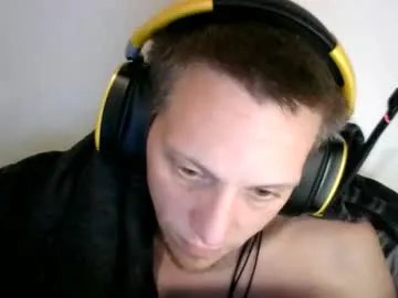 a_bored_dragon on Chaturbate