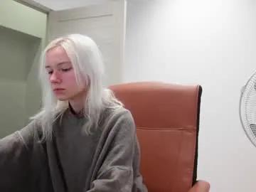 agelina_summer — strip show ;) #naturalboobs #ass #dildo #smallboobs #feet [598 tokens remaining]