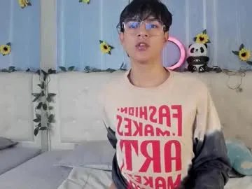 ale_aurarashi on Chaturbate
