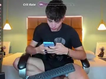 alejootwink on Chaturbate
