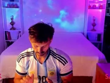 alexanderjaz on Chaturbate