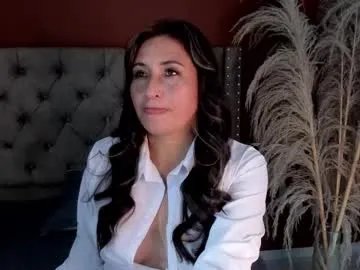 angela_fiory on Chaturbate