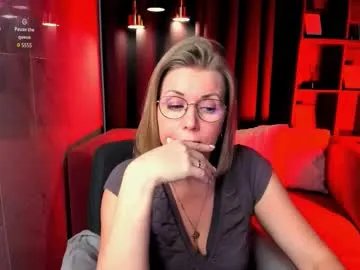 annielight — GOAL: lick my lips (11 tk remaining) Welcome! Pvt is open :) #sph #mommy #findom #stockings #tattoo