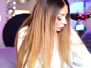 avalonnfoxx on Chaturbate