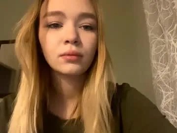 cherryleija on Chaturbate