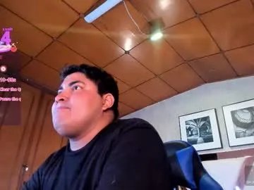 cloe_x_billy — GOAL: French Kiss   [20 tokens remaining] Do you want to get really hot and explode?