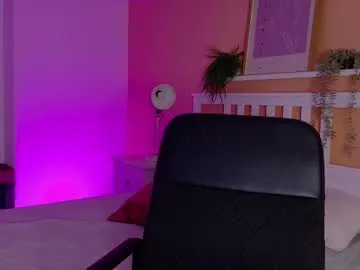 cristalcornner_ on Chaturbate