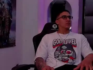 dash_bukoski — Cumshow when goal is reached. #latino #straight #feet #muscle #findom [1020 tokens remaining]