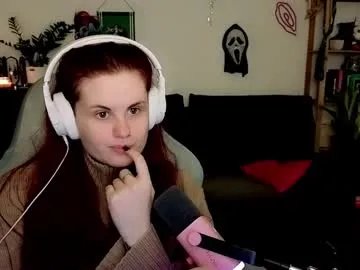 dellacrush_ on Chaturbate