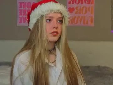 denaebeste on Chaturbate