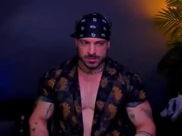 dennis_cox_ on Chaturbate 