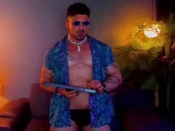 dennis_cox_ on Chaturbate 