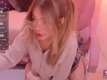 dulce_powl on Chaturbate