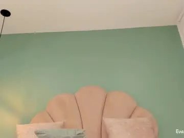 evaa_rose_ on Chaturbate