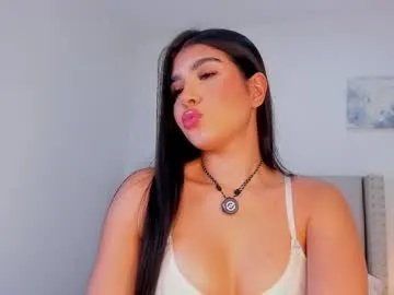 evelyn_montoya — GOAL: Showboobs+Blowjob [299 tokens remaining] HappyMondayFOLLOW ME #saliva #bigass #anal #cute #young