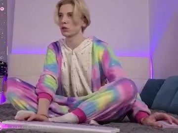 fiachand — GOAL: naked oily body [222 tokens remaining] Hey, guys.  Fav pattern 38;150;160;170. Follow to my Fansly.Welcome to my room!  #lovense #precum #twink #femboy #gay