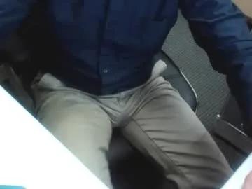 gardensman_561 — Working | might not be paying attentiton | #Daddy #Bulge at work Real #Office #New #BigCock out for 25 [1000 tokens remaining]