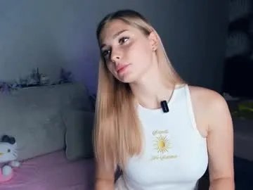 hidden_charm on Chaturbate