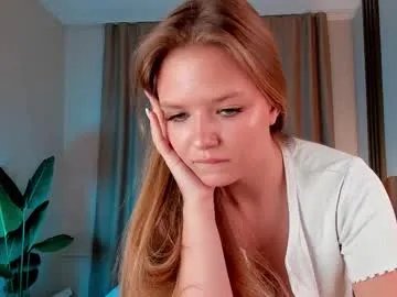 hidden_charm_ on Chaturbate