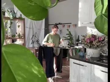 holydori on Chaturbate