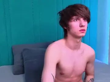 hoogwilder — GOAL: Naked [299 tokens remaining] Nice to meet you here <3 #new #twink #bigcock #muscle #cum