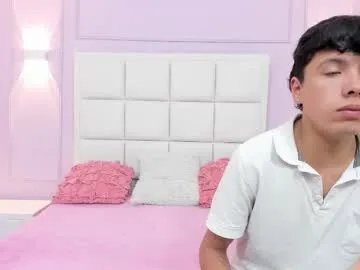 hoot_booys_ on Chaturbate