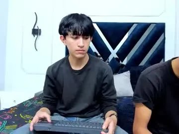 hoot_booys_ on Chaturbate