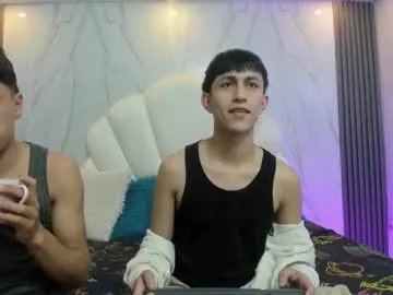hoot_booys_ on Chaturbate