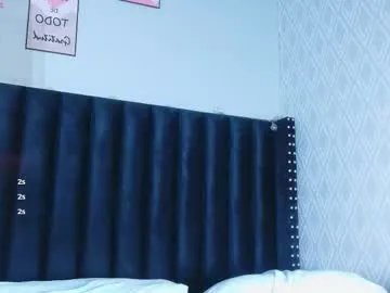 hornylatimommy on Chaturbate