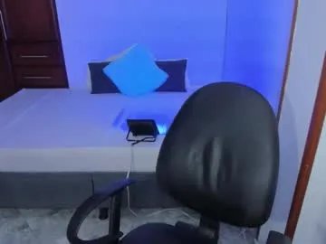 iris_torrez on Chaturbate