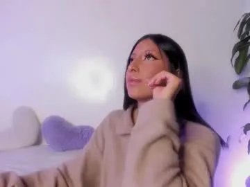 issaandneron_ on Chaturbate 