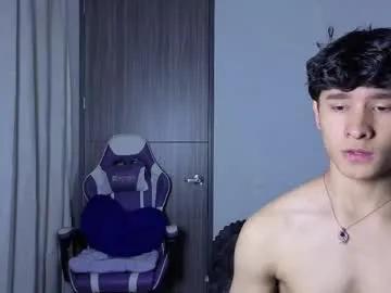 j_u_p_i_t_e_r on Chaturbate 