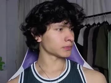 j_u_p_i_t_e_r on Chaturbate 